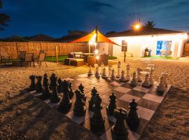 Golfers Paradise 4-hole PUTT-PUTT, Mega Chess with huge backyard, hammock, hotel v destinaci Jupiter