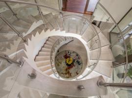 One O Eight Boutique Hotel，位于伯诺尼的酒店