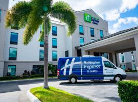 Holiday Inn Express Hotel & Suites Tampa-Oldsmar, an IHG Hotel، فندق في أولدسمار