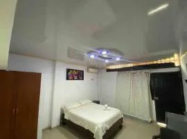 Apartaestudio privado con aire cerca Aeropuerto