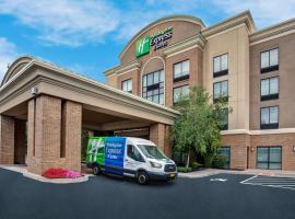 Holiday Inn Express Hotel & Suites Rochester Webster, an IHG Hotel, ξενοδοχείο σε Webster