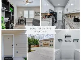 3 Bedroom 3 Bathroom Centrally Located Modern Home - 5 mi to DT HTX