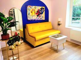 Golden Art Studio and Parking, apartamento en Saint-Germain-en-Laye