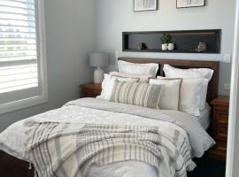 The Shaddy Rest secluded resort for the perfect romantic getaway, Hotel in Orange