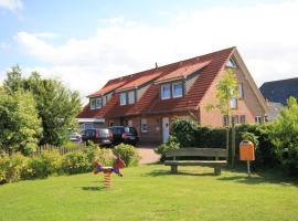 Ferienwohnung Muhlichen, family hotel in Carolinensiel