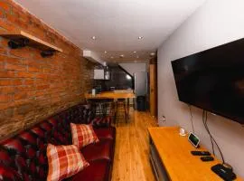 Superb Luxury Quality Central Apartment on Canal