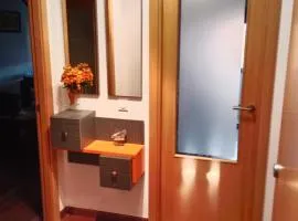 La casita de Miguel, con garaje y piscina
