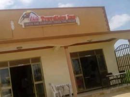 KIHIHI TRAVELLER'S INN, hotel a Rwamahwa
