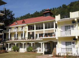 Riverside Resorts, hotel u gradu Devaprayāg