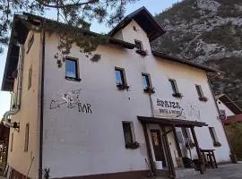 Hostel in picerija Špajza