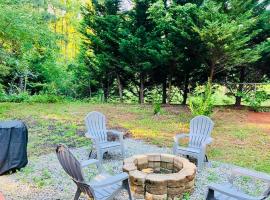 Cozy New Mfd Home near Lake Norman, holiday home in Denver