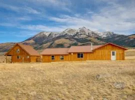 Yellowstone Lodge with Game Room and Panoramic Views