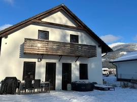 Apartmánový dom Žiar s vírivkou a saunou, vila ve Žiar