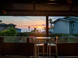 Contemporary Ocean Sunset Views with Firepit Pt Loma close to PLNU, hôtel à San Diego près de : Sunset Cliffs