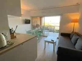 Golfe de Saint-Tropez sea view Air Conditioned Navy House