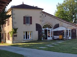 Le Logis du Pradet, casa per le vacanze a Moncrabeau