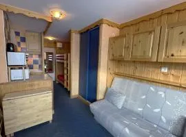 Studio Les Menuires, 1 pièce, 3 personnes - FR-1-452-251