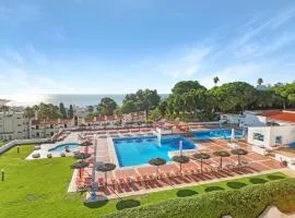 BnB Homes Jardim Cozy Apartment with 3 Swimming pools near the Old Town
