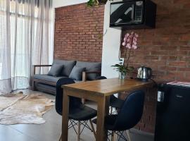 The Guest House hostel, pet-friendly hotel in Balneário Gaivotas