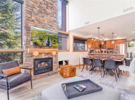 Canyons Mtn Retreat - Clubhouse w Heated Pools & Hot Tubs Ski, Bike, Hike, & Dining!, hotel a Park City