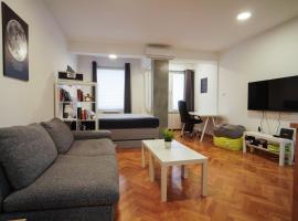 Apartment Grau