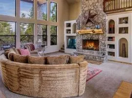 Torreon Family Cabin, Large Decks & Open Floorplan