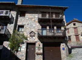 Cases Artigues, country house in Os de Civís