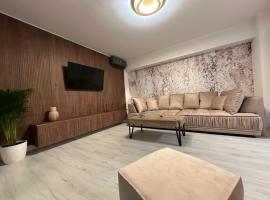 Luxury apartment , Private parking, Self Check-in64, hotel mewah di Craiova