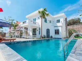 Ruby Villa