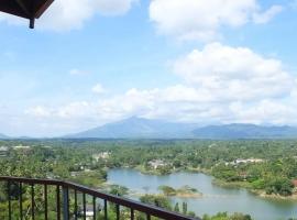 Villa Arunalu Kandy, luxury hotel in Kandy