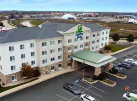 Holiday Inn Express Hotel & Suites Waukegan/Gurnee, an IHG Hotel, מלון בווקיגן