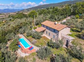 Detached house with private pool & great views!, hotel a Montecchio