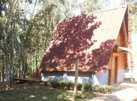 Cabana em Ouro Preto: represa mata caiaque e bike