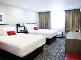 Ramada by Wyndham DFW Airport, hotel in Irving