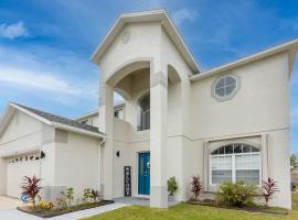 Getaway Comfy House w Pool, hotel with parking in Kissimmee