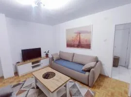 Domenica Apartment
