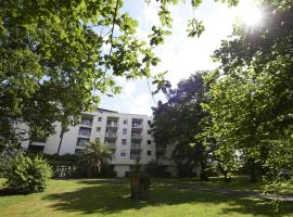 Residence Les Chenes: Saint-Paul-lès-Dax şehrinde bir apart otel