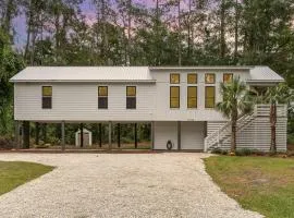 Bright Modern 4 Bdrm House Near Beach Pet Friendly