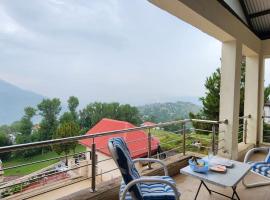 Haven Lodge Bhurban, 6BR Holiday Home in Hill Station, cabana o cottage a Bhurban
