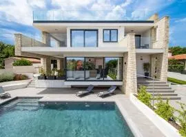 Villa Rosarol near Medulin for 8 people with private pool & only 800 m from sea
