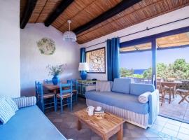 Residence I Cormorani Bis, lägenhetshotell i Baja Sardinia