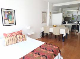 Comodidad, óptima ubicación y tranquilidad en Nuñez, hotelli Buenos Airesissa lähellä maamerkkiä Nuñez-rautatieasema