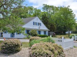 Blue Dolphin Inn, Hotel in Eastham