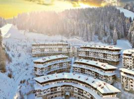 Snow Mountain Grand Monastery, hotel in Pamporovo