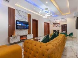 God's Touch Apartments Remi Fani Kayode GRA. Ikeja – hotel w mieście Ikeja