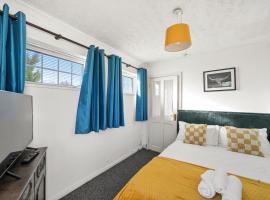 1 bedroom flat Aylesbury, Private Parking, Fowler rd – apartament w mieście Westcott
