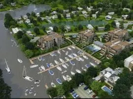 Increíble apartamento en barrio cerrado con salida al río !