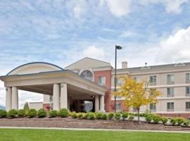 Triple Play Resort Hotel & Suites, familiehotel i Hayden