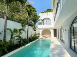 Villa Anwa Cove - Gorgeous 6-BR Villa with 2 Pools in Bali