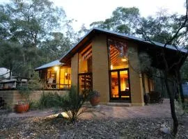 Corymbia Cottage Brokes Secluded Escape for max 4